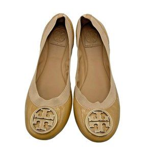 Tory Burch Caroline Ballet Flats 8.5 Nude Beige Leather Gold Logo Elastic EUC